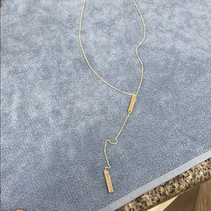 Kendra Scott necklace